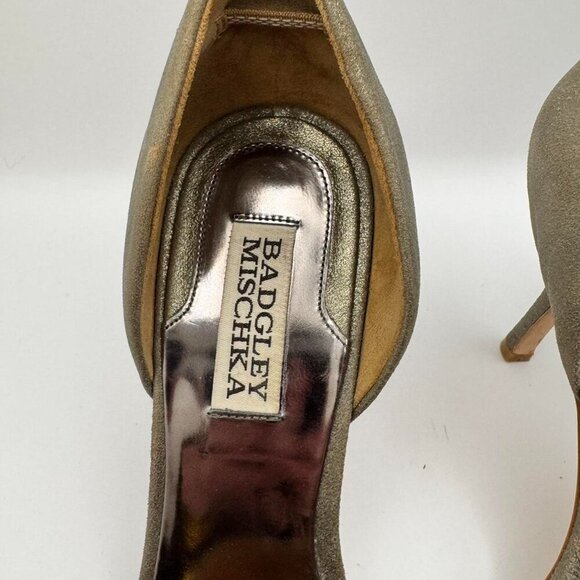 Badgley Mischka Leather Crystal Embellishments - Picture 8 of 8